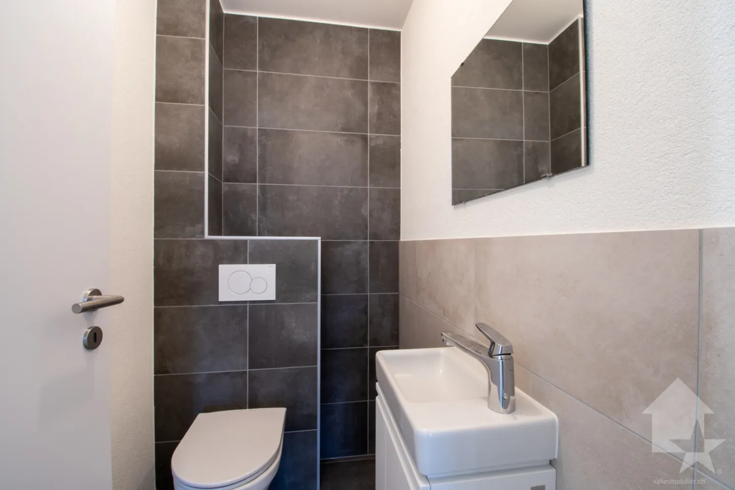 Modern Apartment near Village Center - Photo 12 of 21