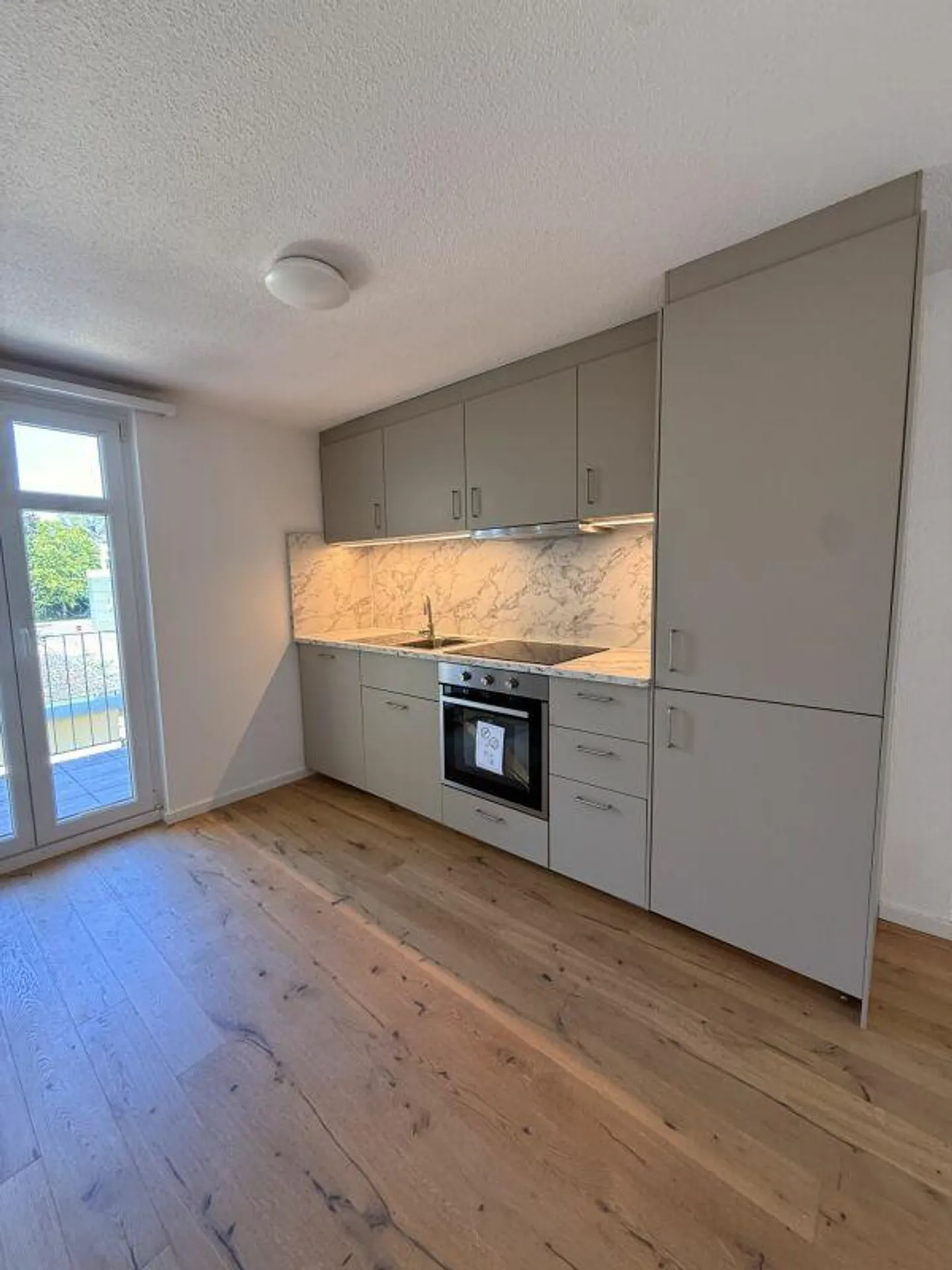 Gemütliche 3.5-Zimmer-Wohnung mit Balkon - Foto 3 von 17