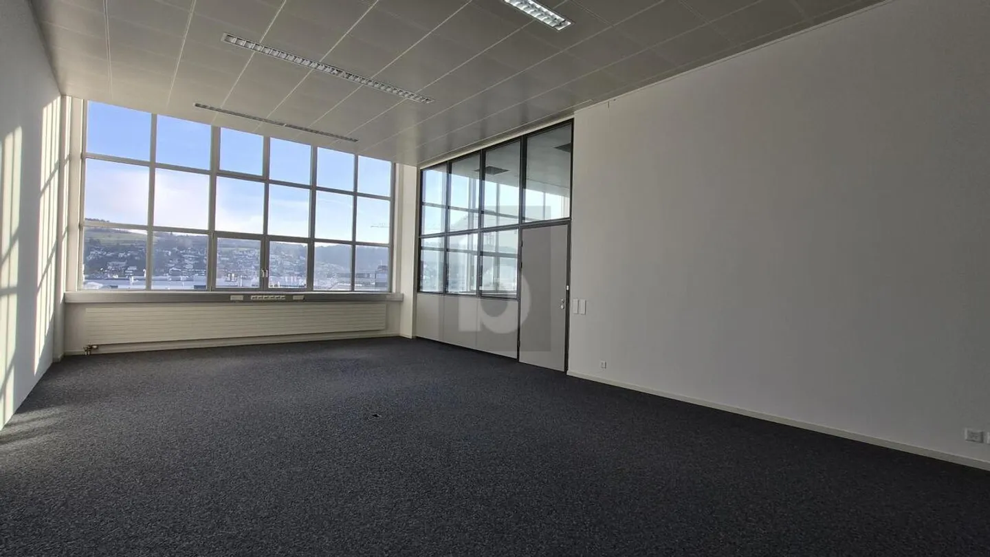 Flexible Gewerbefläche - Foto 1 von 6