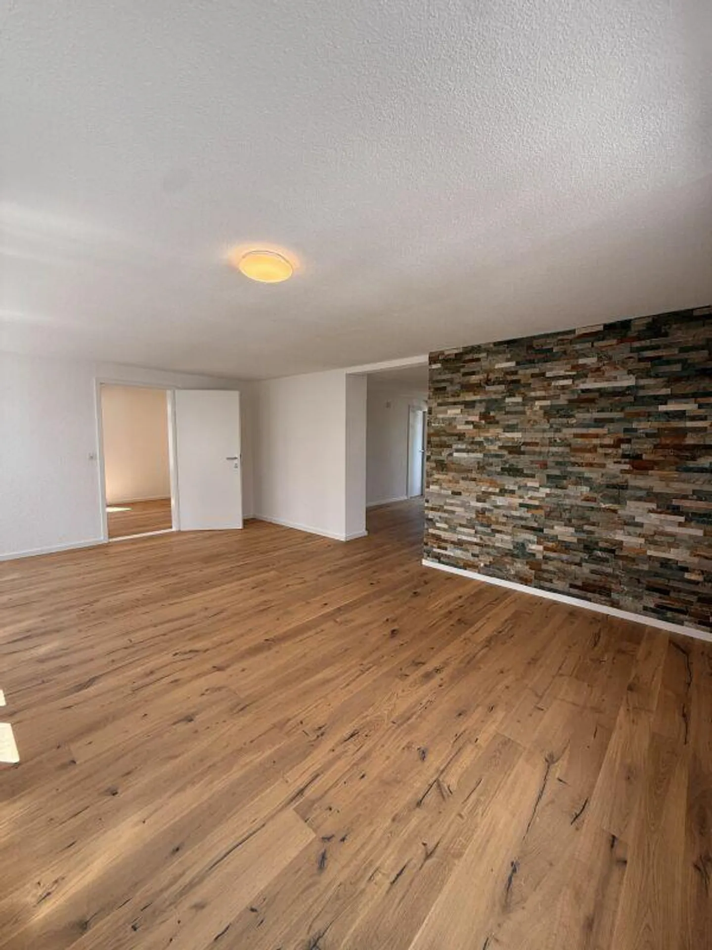 Gemütliche 3.5-Zimmer-Wohnung mit Balkon - Foto 5 von 17