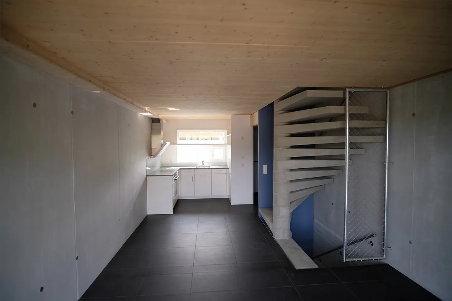 Appartement en rangée de 3 pièces à Arisdorf dans un emplacement ensoleillé et calme - Photo 4 sur 9