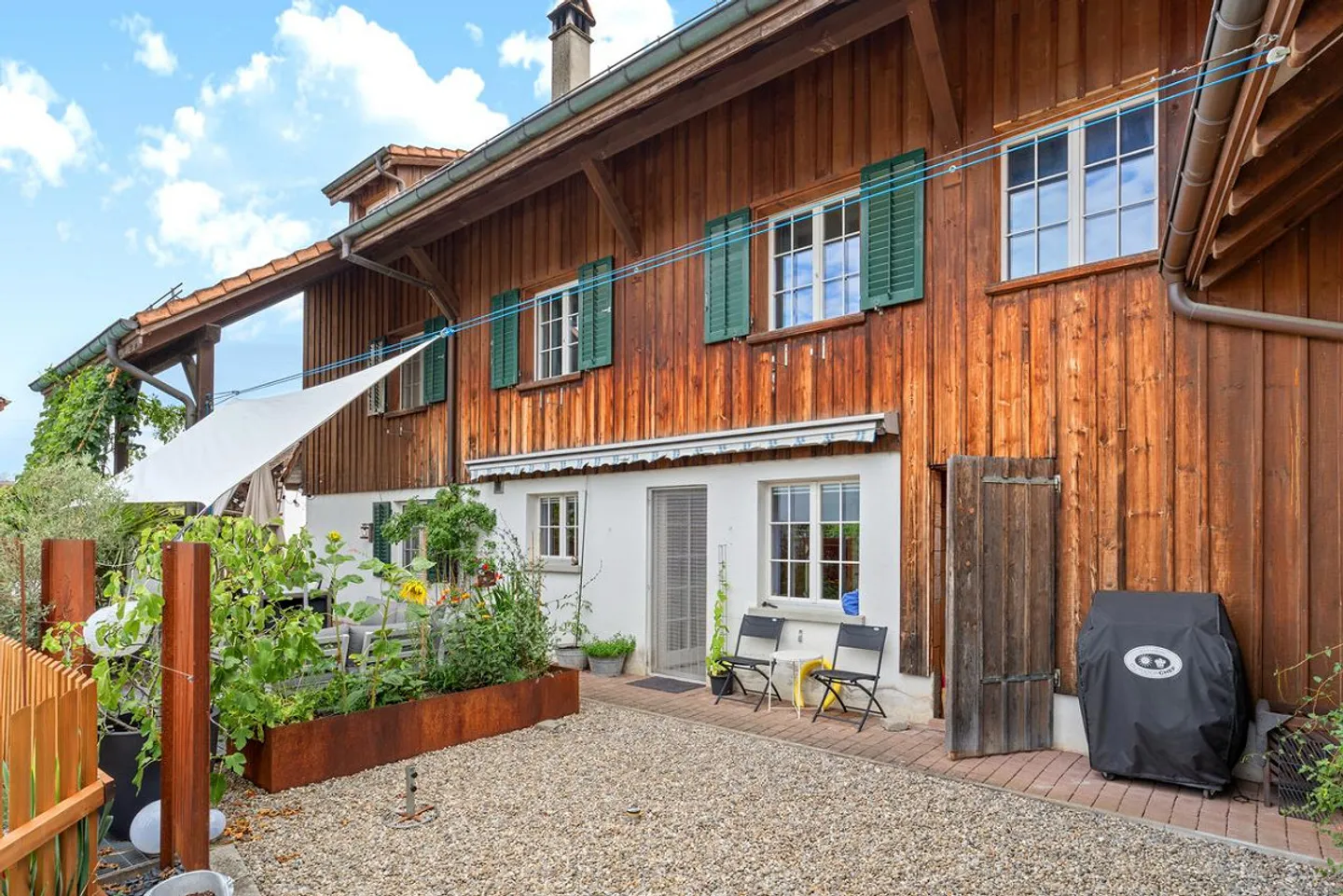 Jewel with Charm and Plenty of Space - Photo 3 of 18
