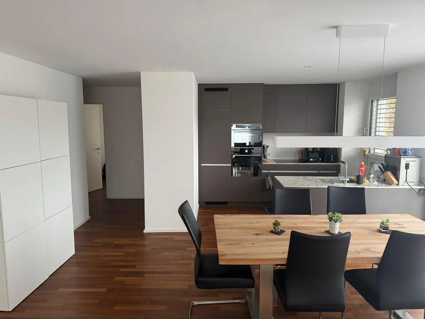 Arriving in Henau: Here is your new home on the 1st floor - Photo 2 of 10