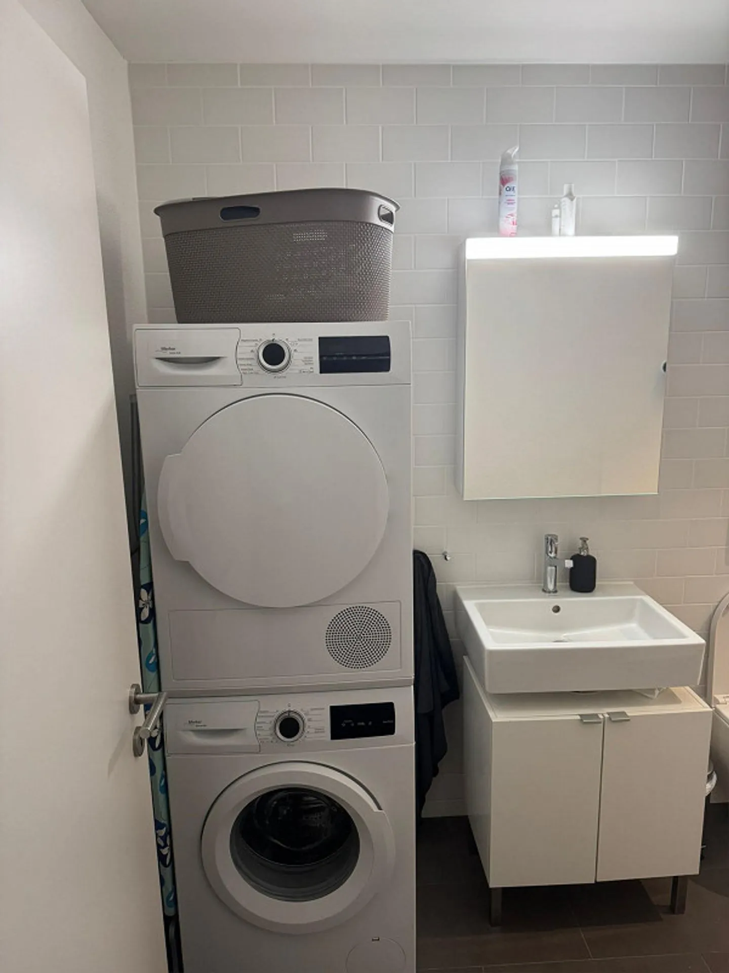 Arriving in Henau: Here is your new home on the 1st floor - Photo 8 of 10