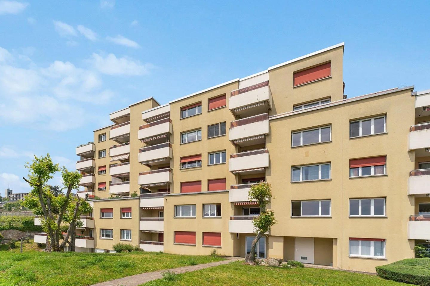 Appartement spacieux avec balcon - Photo 1 sur 5