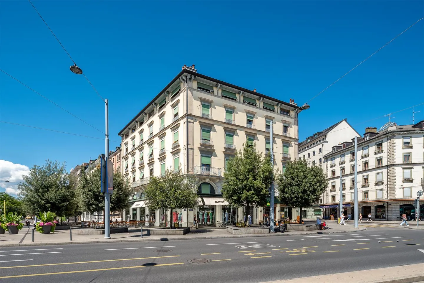 Bella superficie amministrativa nel centro di Ginevra - Foto 1 di 11