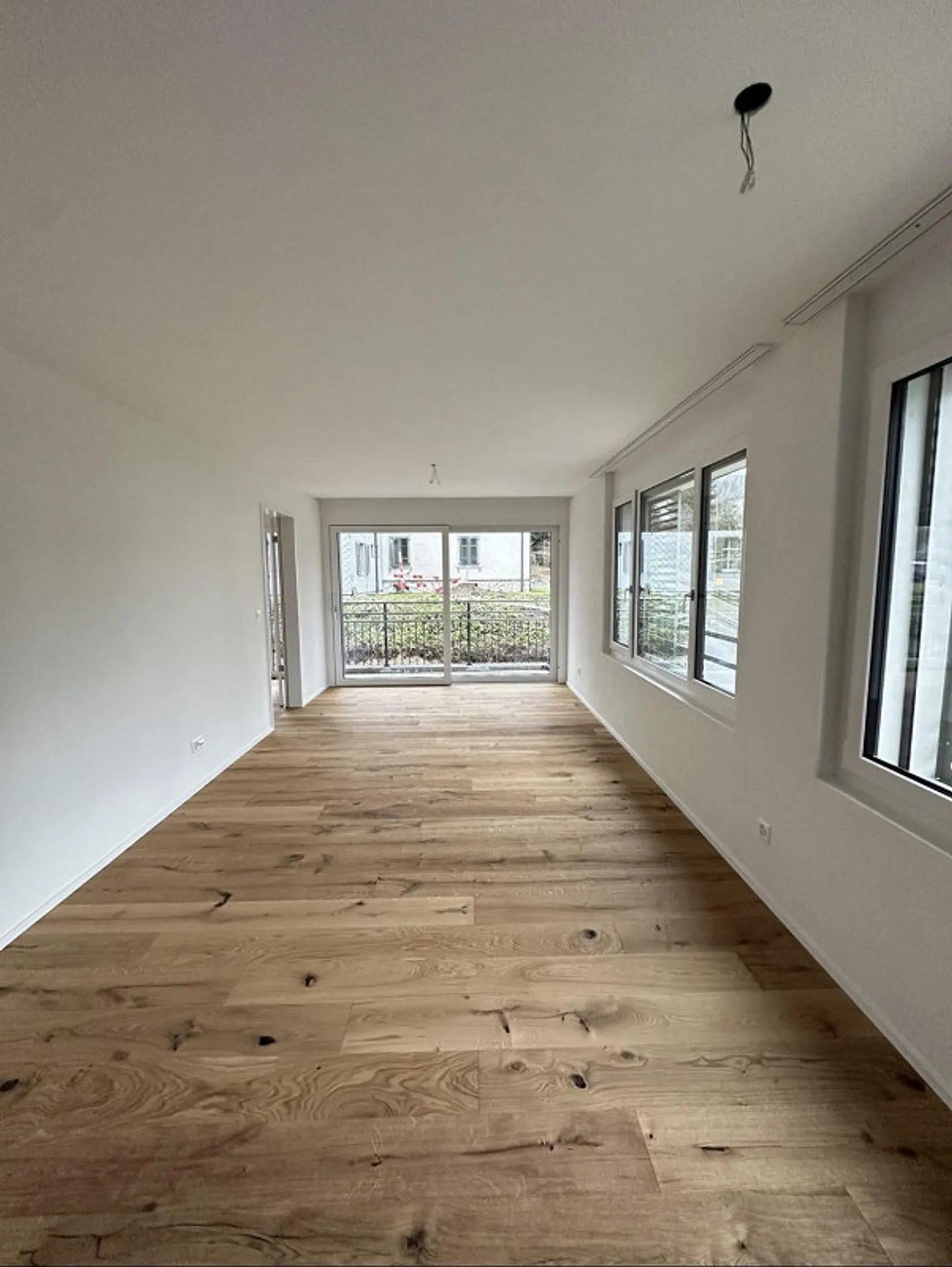 Belle et lumineuse appartement de 3,5 pièces - Photo 2 sur 11