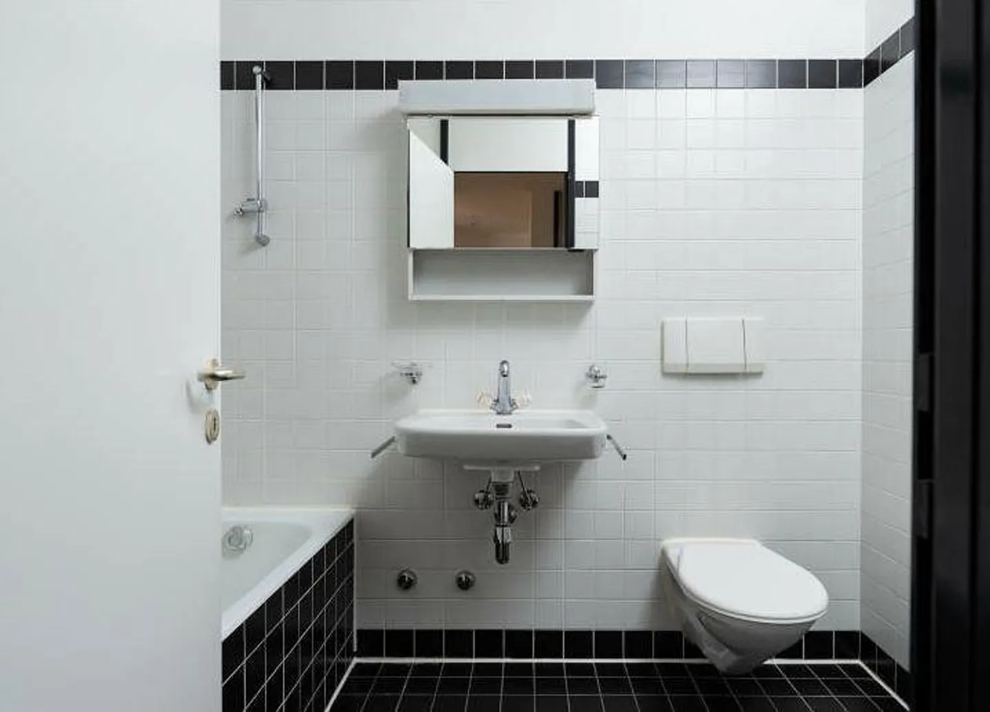 3.5 rooms in a central location - Photo 8 of 10