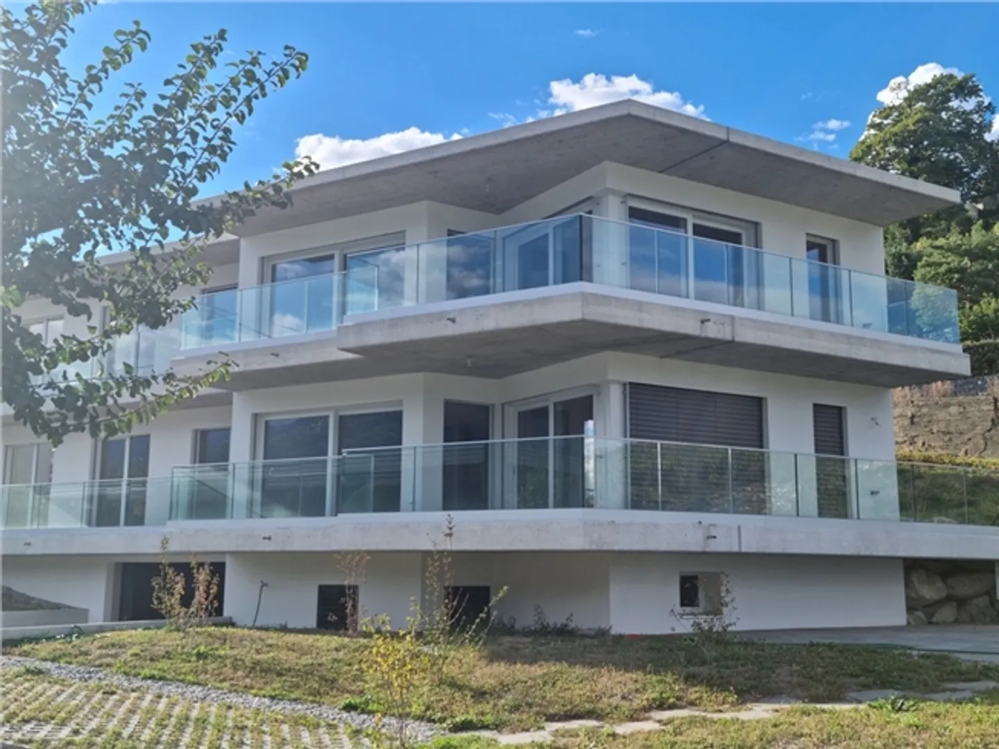 «SION La città ai tuoi piedi - Appartamento nuovo con terrazza e giardino» - Foto 1 di 13