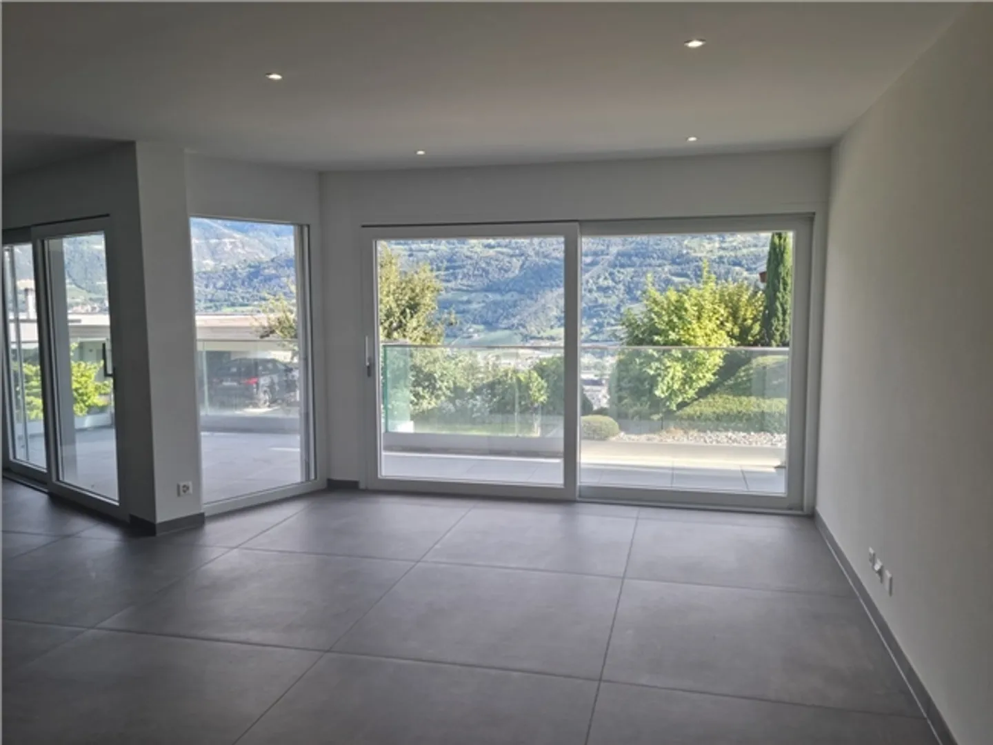 «SION La città ai tuoi piedi - Appartamento nuovo con terrazza e giardino» - Foto 11 di 13