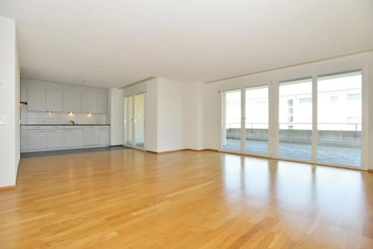Beautiful 3.5 room apartment for rent - Photo 3 of 5