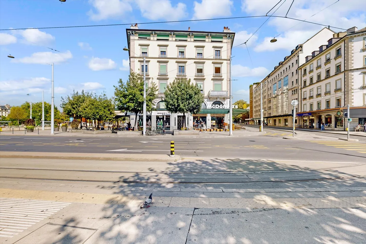 Bella superficie amministrativa nel centro di Ginevra - Foto 2 di 11