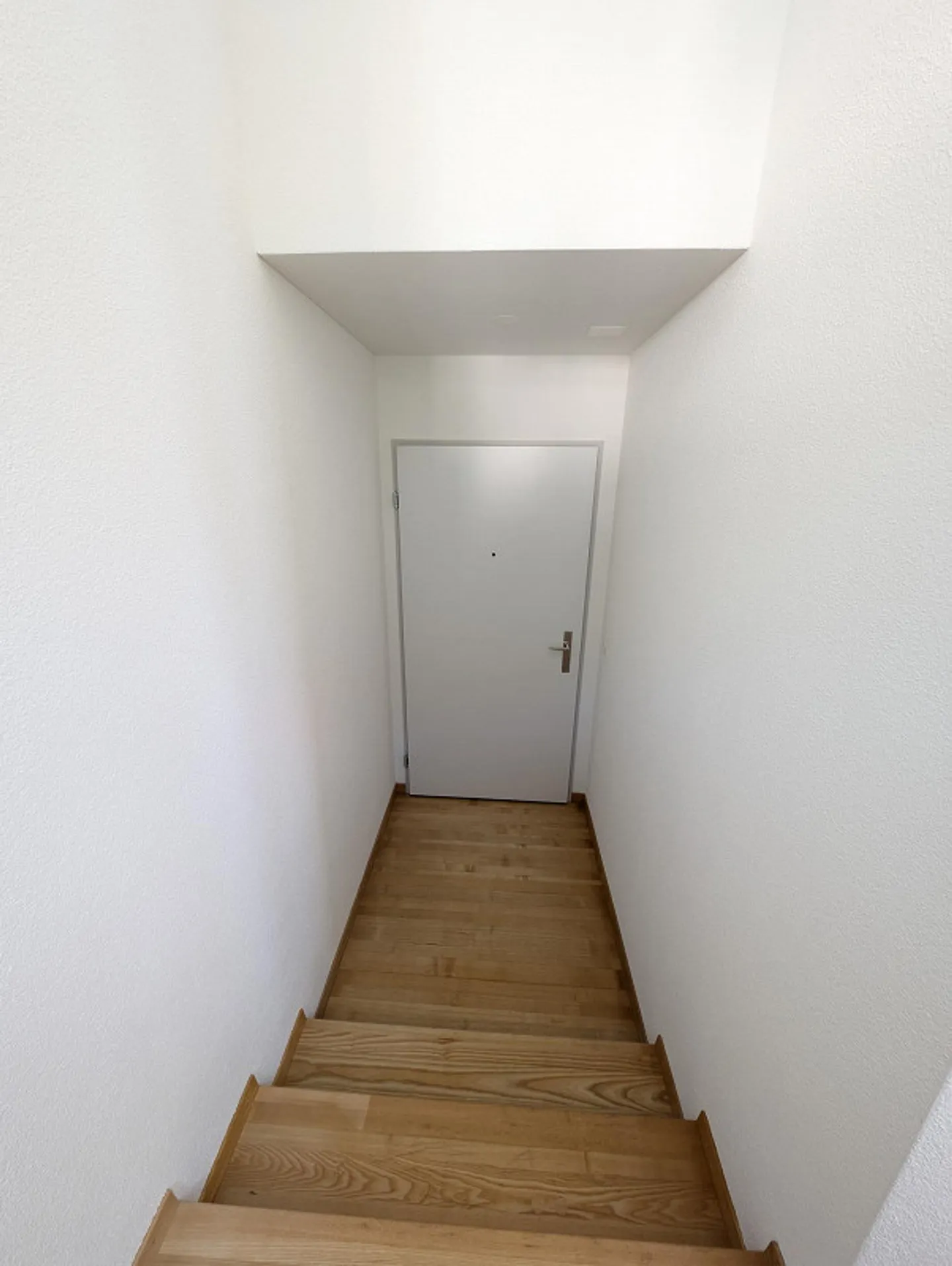 Wunderschöne Attika Wohnung mit Terrasse - Foto 8 von 27