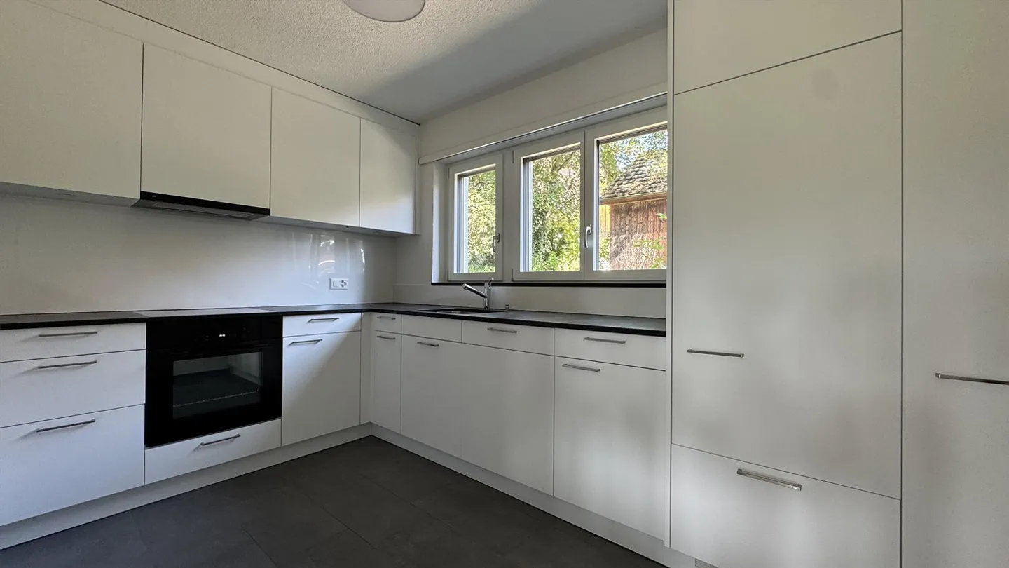 Spaziosa casa familiare bifamiliare di 6,5 stanze - Foto 2 di 11