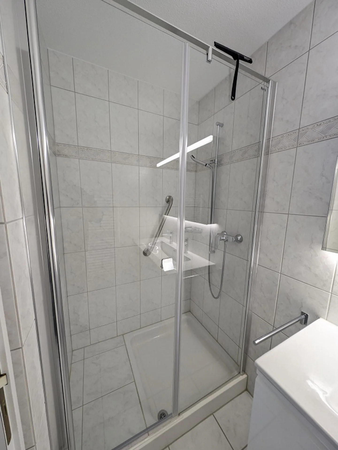 Wunderschöne Attika Wohnung mit Terrasse - Foto 17 von 27