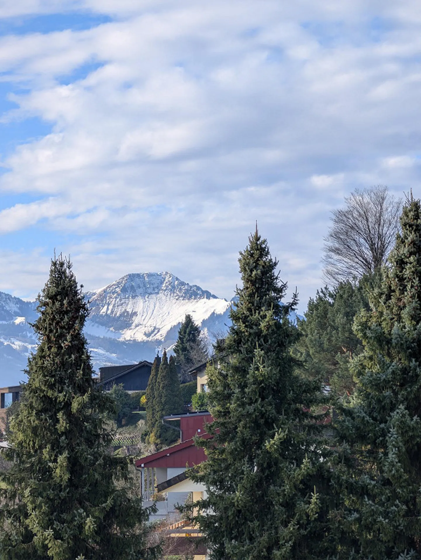 Wunderschöne Attika Wohnung mit Terrasse - Foto 3 von 27