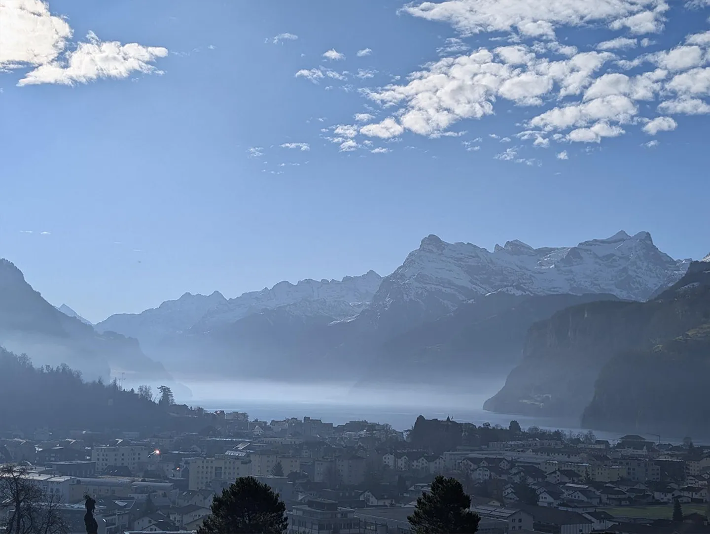 Wunderschöne Attika Wohnung mit Terrasse - Foto 4 von 27