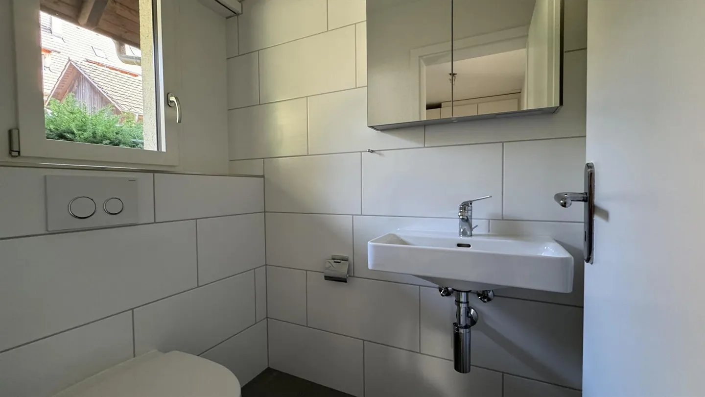 Spaziosa casa familiare bifamiliare di 6,5 stanze - Foto 8 di 11