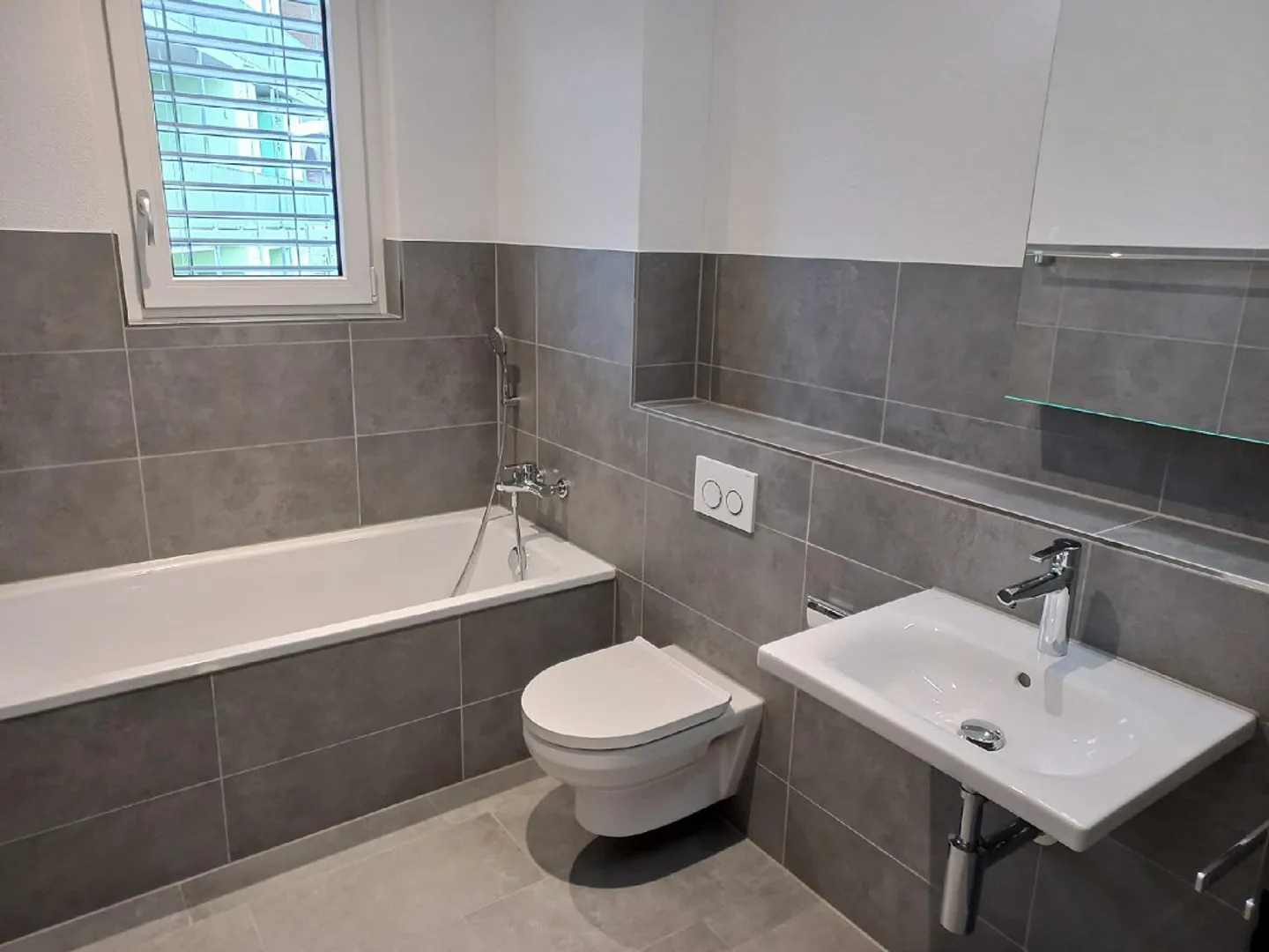 Very large 4.5 room apartment 148 m2 for rent, built in 2022 - Photo 11 of 17