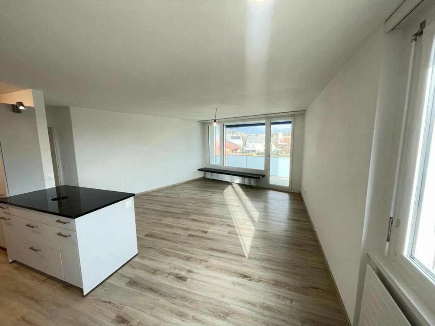 Renovated 3.5 Room Apartment in Herblingen - Photo 8 of 11