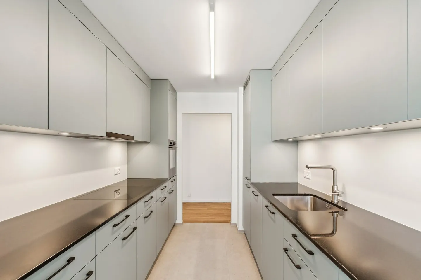 Appartement 4.5 pièces fraîchement rénové dans le meilleur emplacement à Pratteln - Photo 1 sur 11