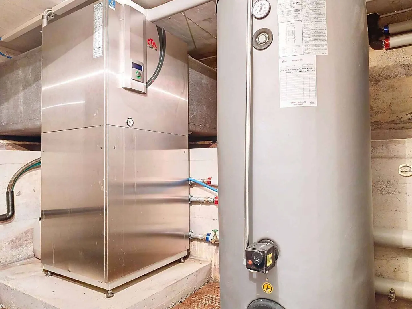 Extraordinary Villa with Majestic View - Photo 7 of 7