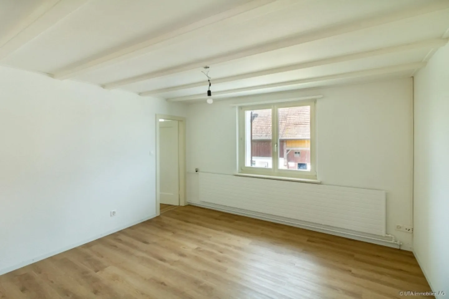 Two-family house near the border to Germany - Photo 8 of 11