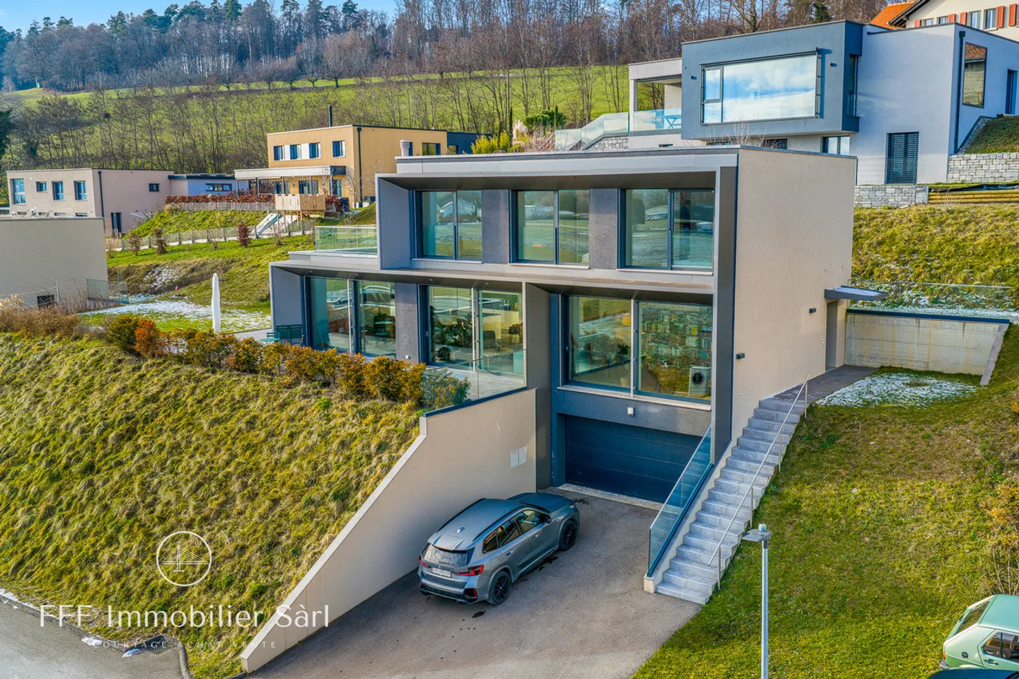 Magnifica casa dal design contemporaneo - Foto 1 di 24