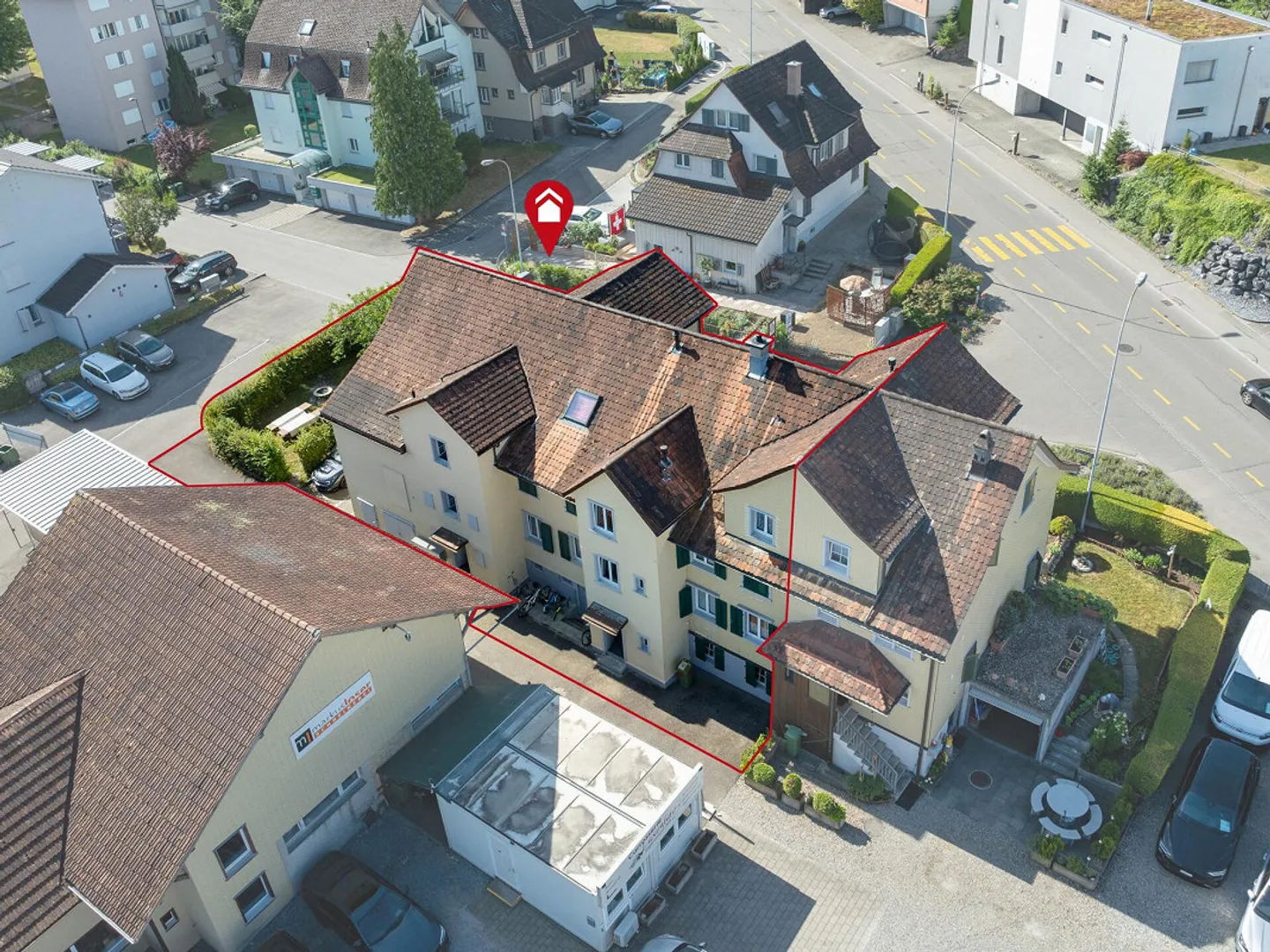 Fully Rented Multi-Family House with Eight Apartments - Photo 2 of 13