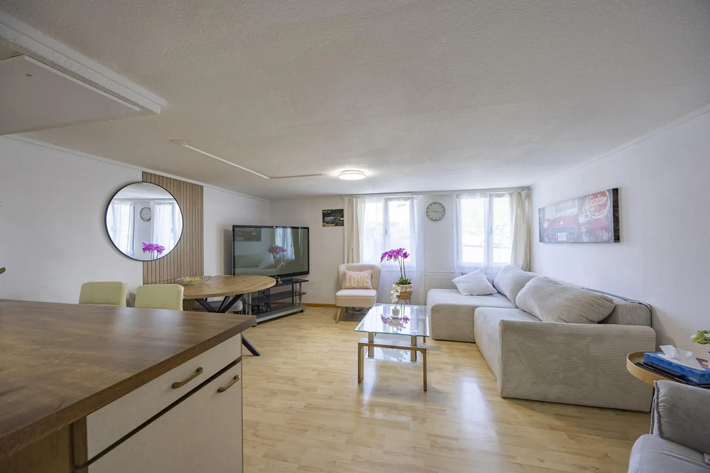 Fully Rented Multi-Family House with Eight Apartments - Photo 11 of 13