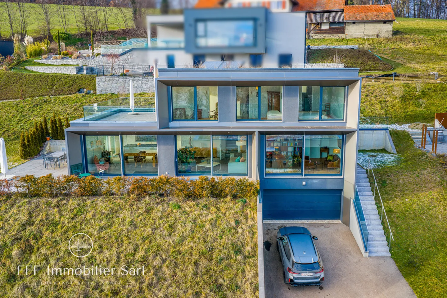 Magnifica casa dal design contemporaneo - Foto 2 di 24