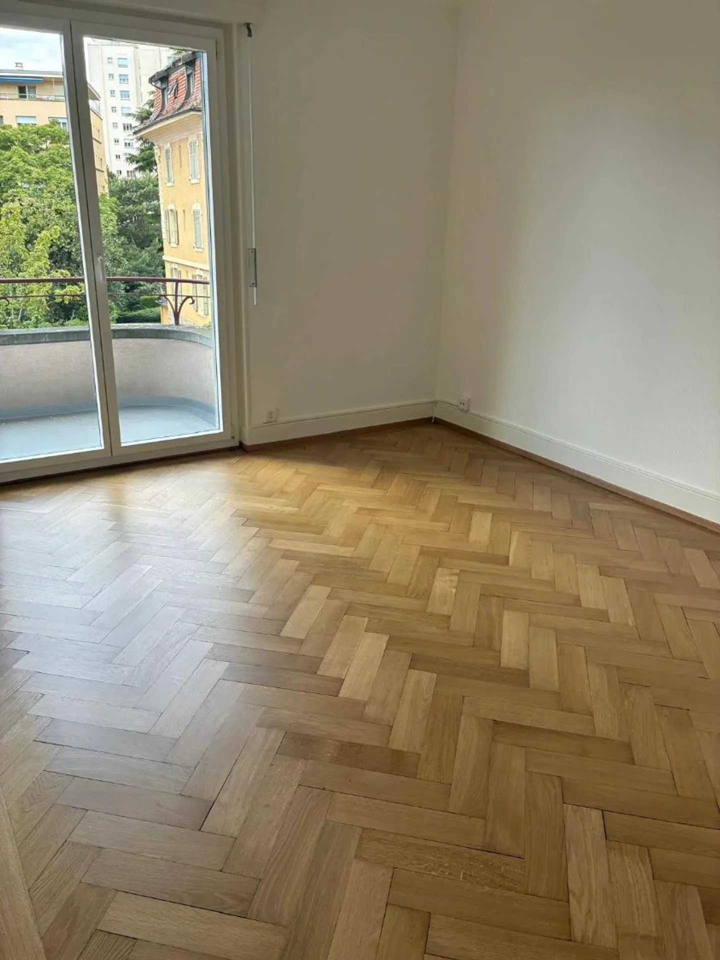 Appartement rénové à Lausanne - Photo 2 sur 6