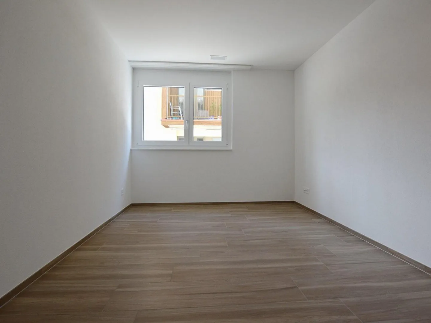 Elegant Garden Apartment in the Center of Oberlunkhofen - Photo 5 of 8