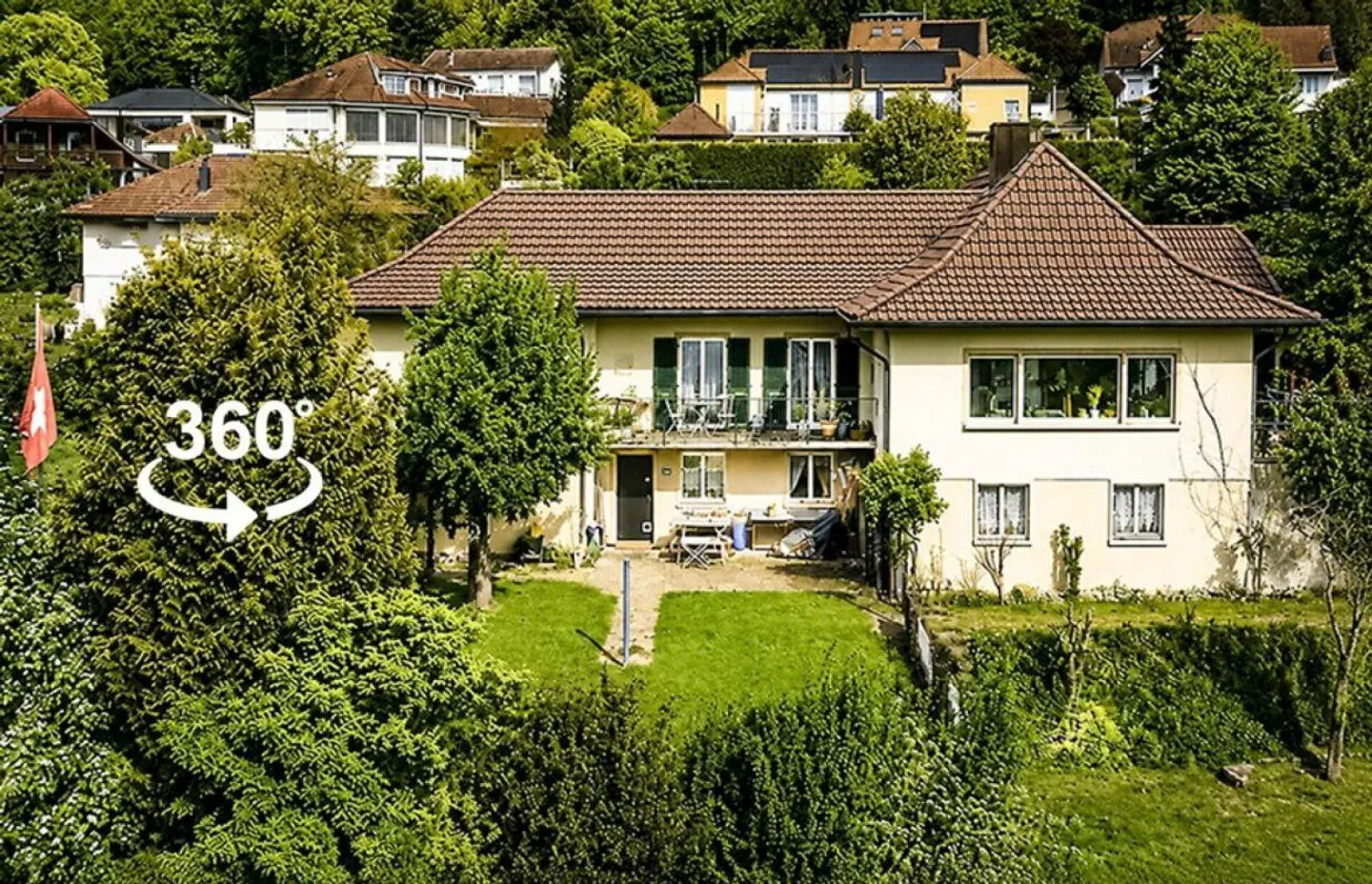 Stilvolle 7.5 Zimmer-Villa mit Parkanlage - Foto 1 von 30