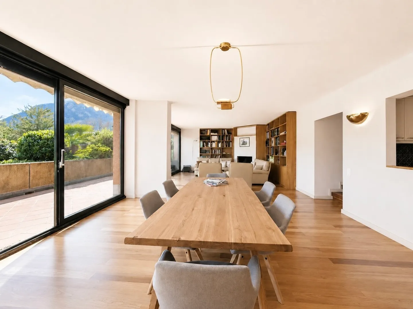 Appartamento elegante con giardino privato - Foto 1 di 9