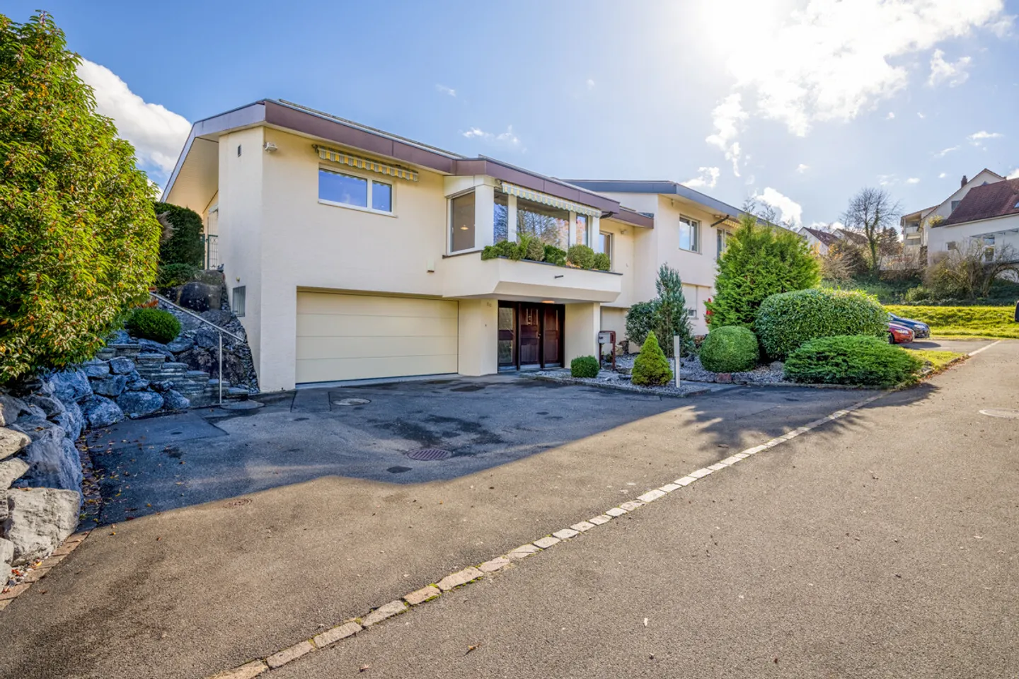 Maison 6.5 pièces - Photo 1 sur 9