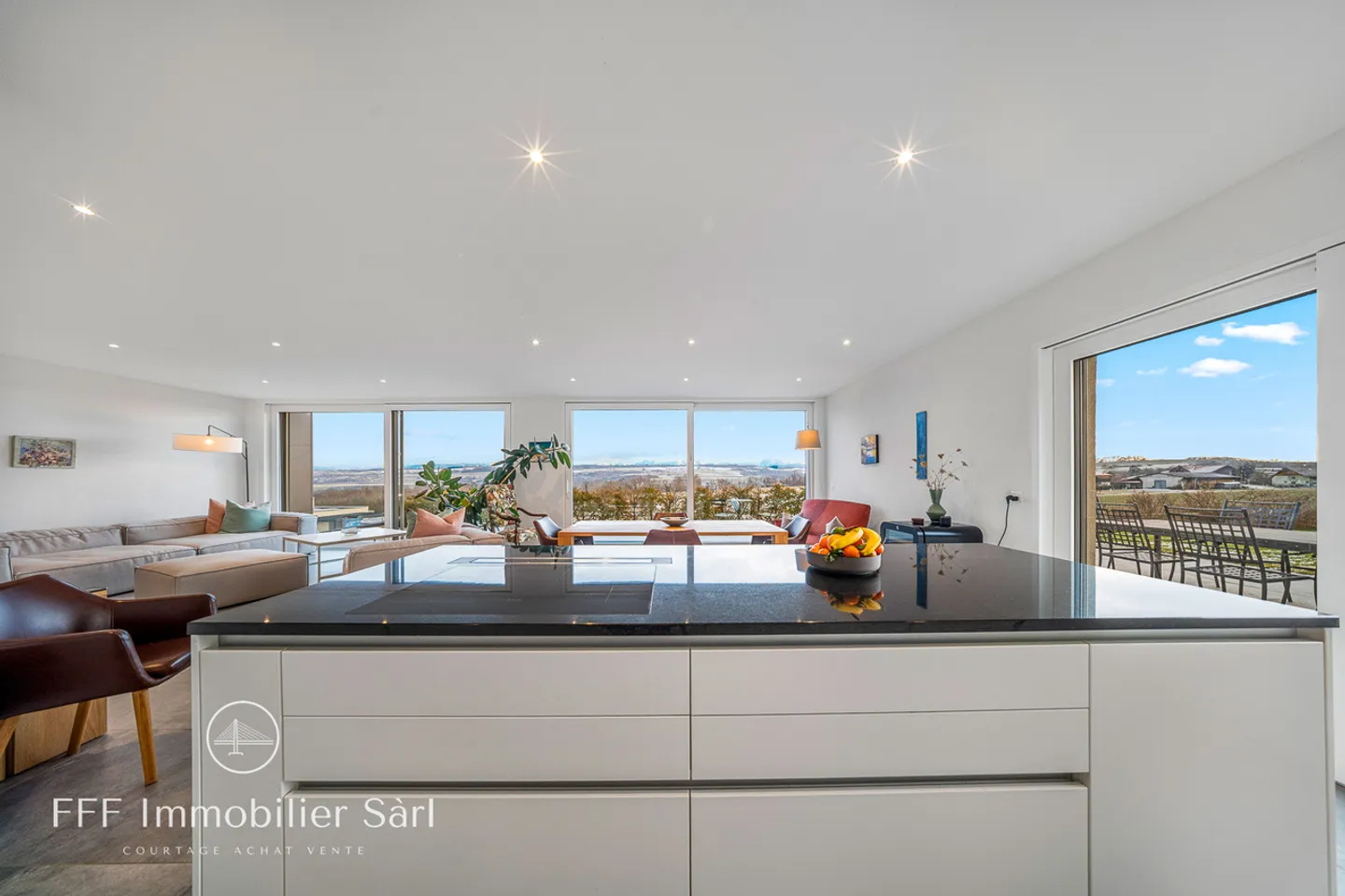 Magnifica casa dal design contemporaneo - Foto 12 di 24