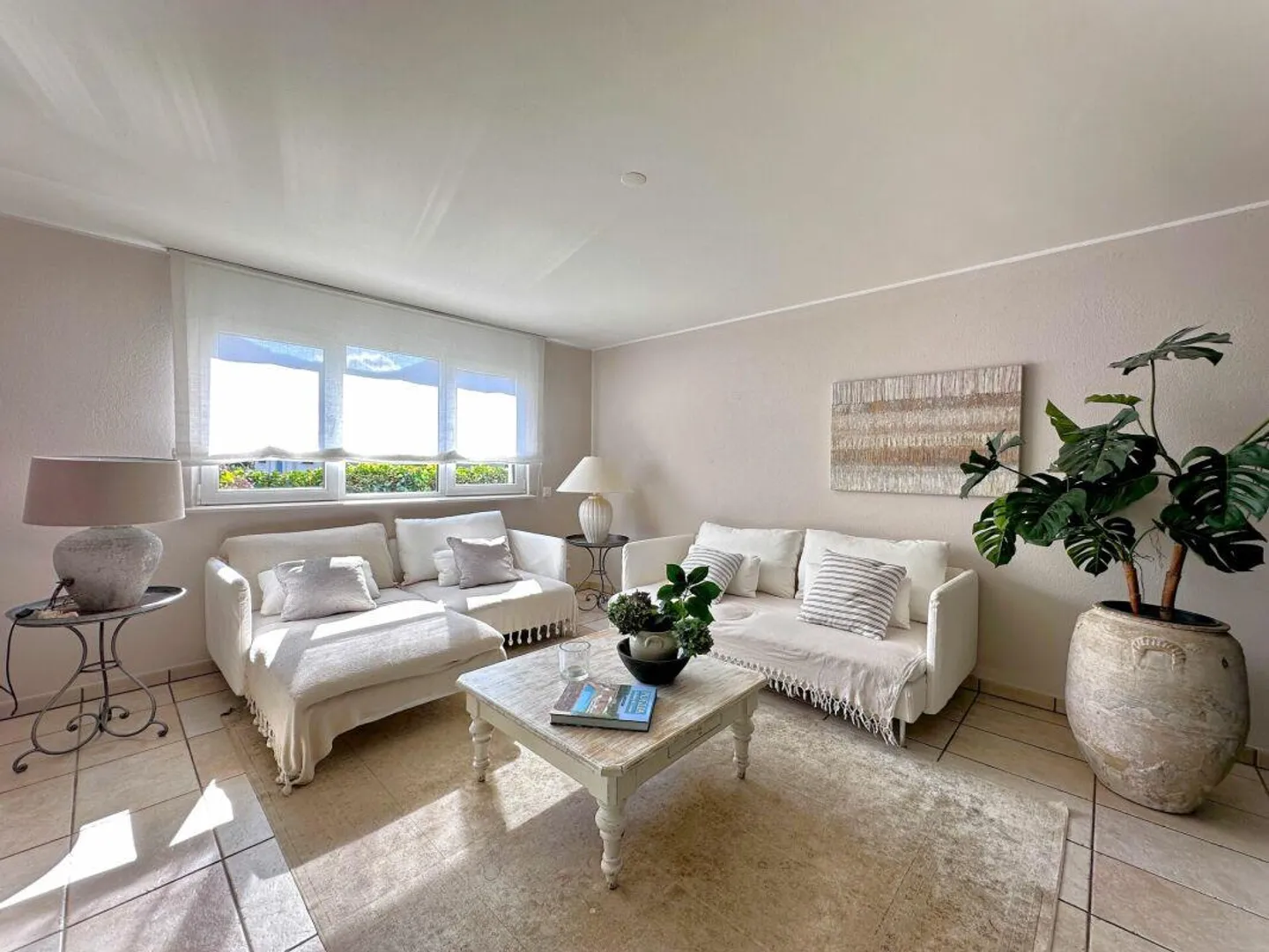Bellissimo appartamento di 4.5 locali con giardino privato a Tenero: Pace e Comfort - Foto 6 di 12