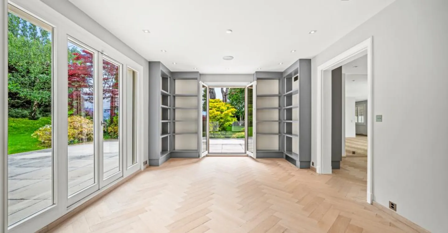 Prachtvolle Villa mit Seeblick - Foto 8 von 27