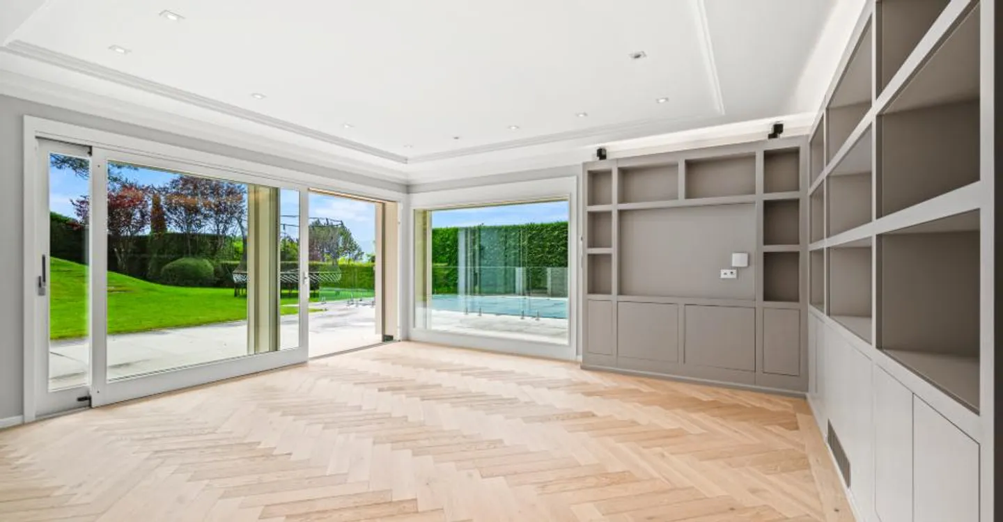 Prachtvolle Villa mit Seeblick - Foto 14 von 27