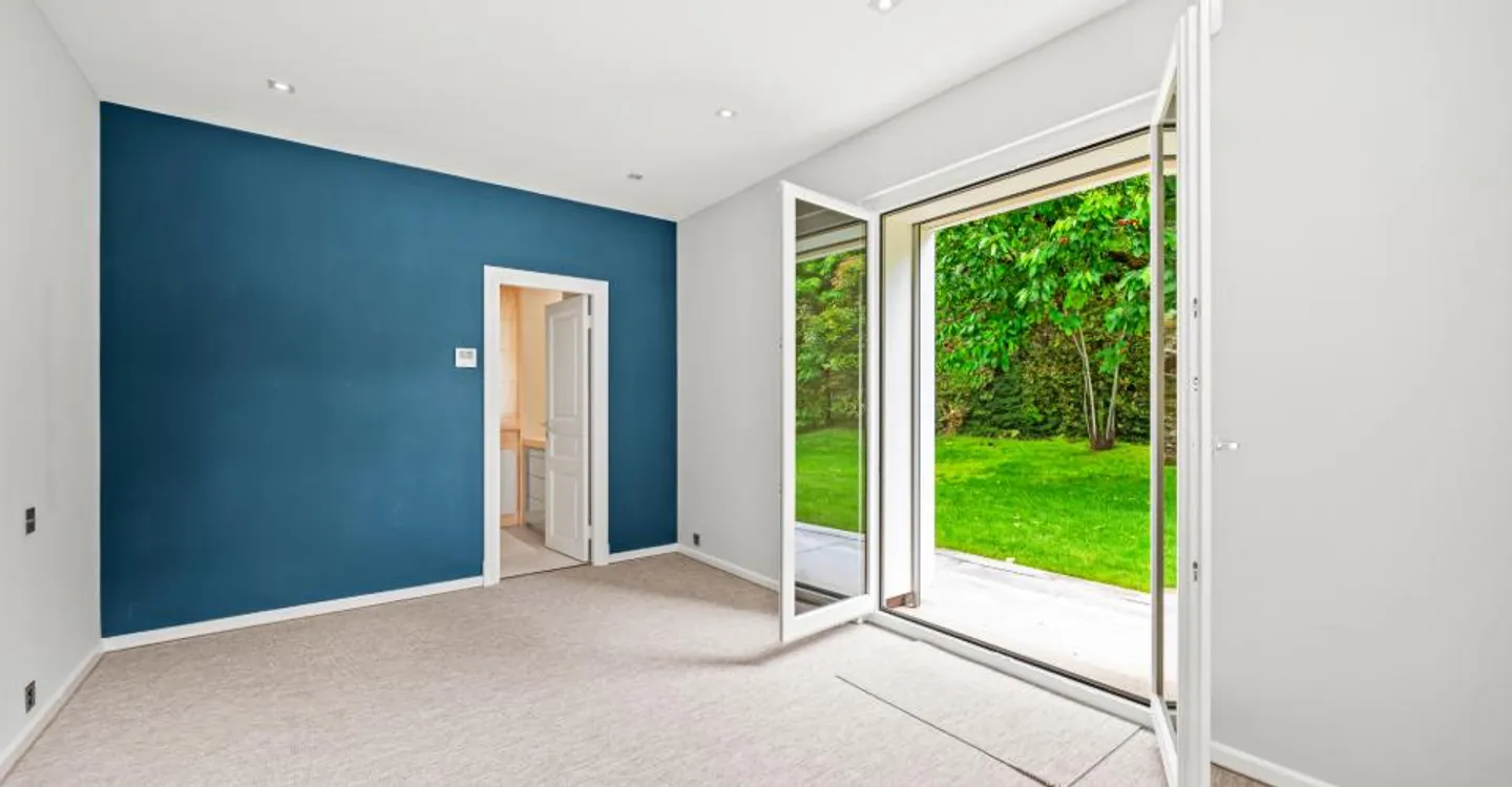 Prachtvolle Villa mit Seeblick - Foto 16 von 27
