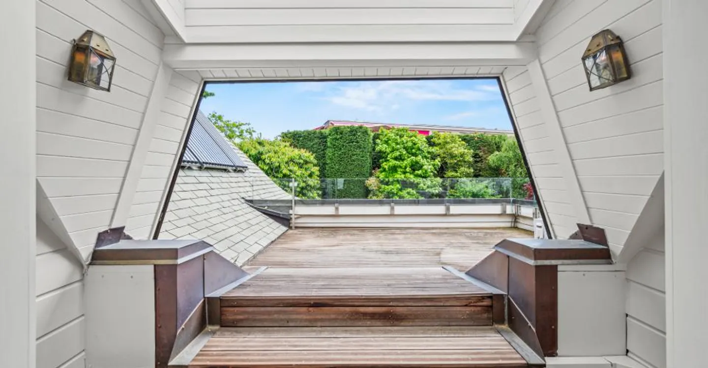 Prachtvolle Villa mit Seeblick - Foto 23 von 27