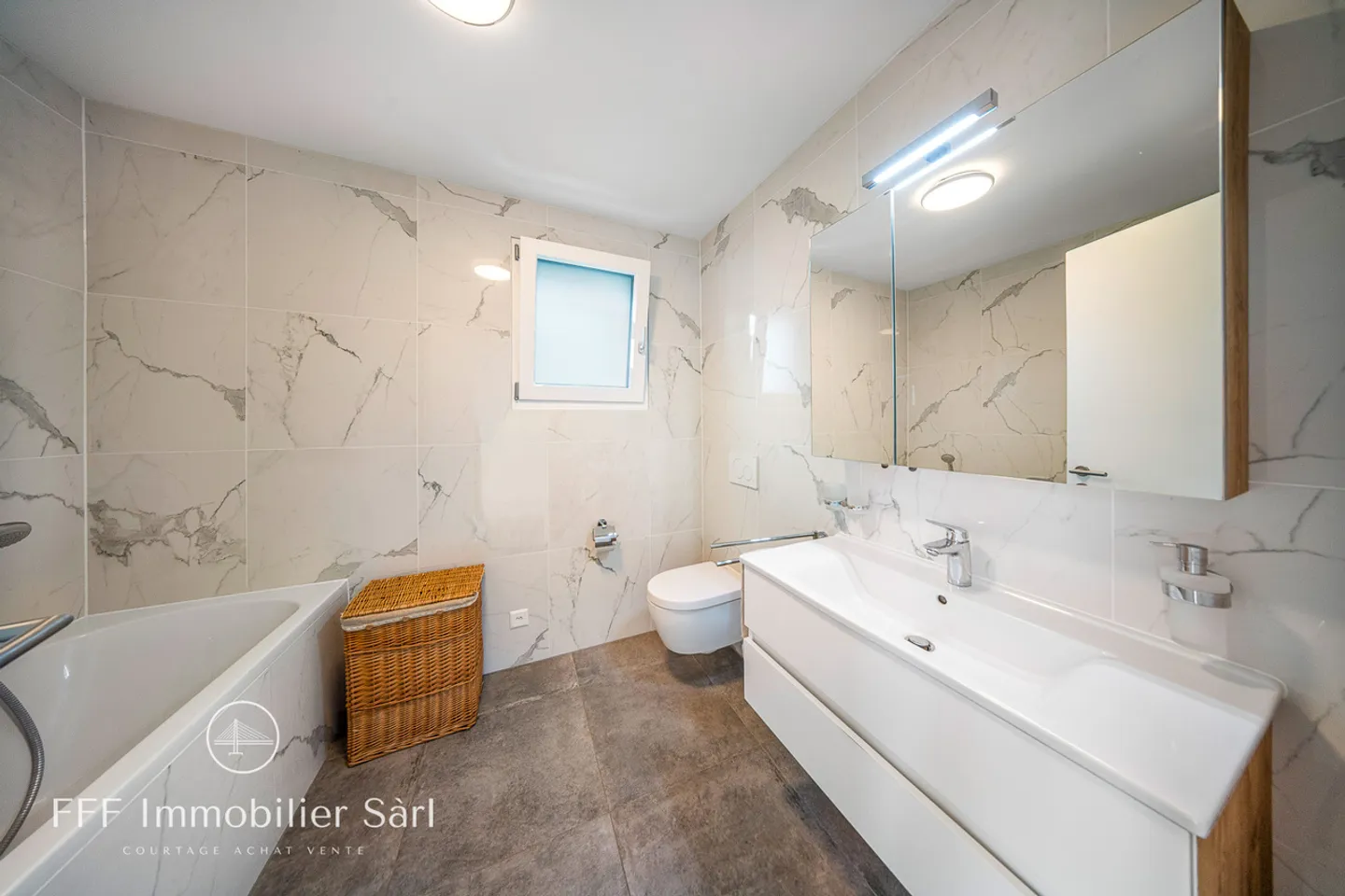 Magnifica casa dal design contemporaneo - Foto 17 di 24