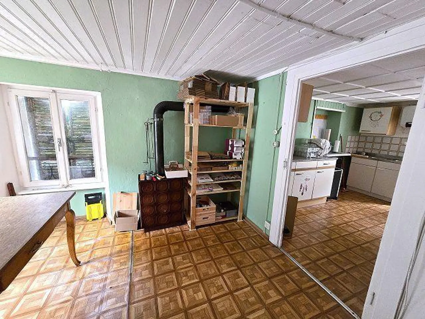 Grande casa di villaggio da ristrutturare in una posizione centrale, tranquilla e soleggiata ... - Foto 3 di 34