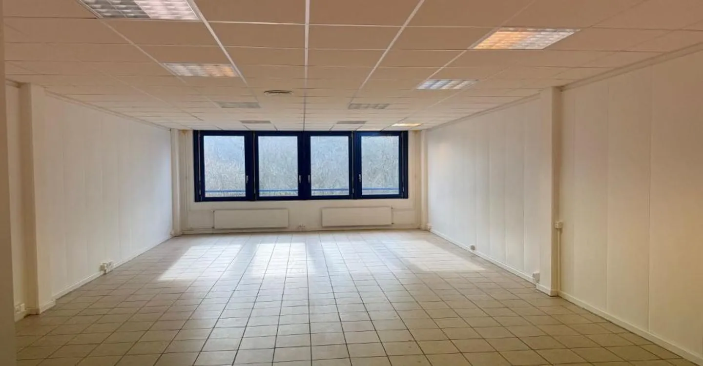 Spazio commerciale in affitto - 68 m² - Foto 2 di 3