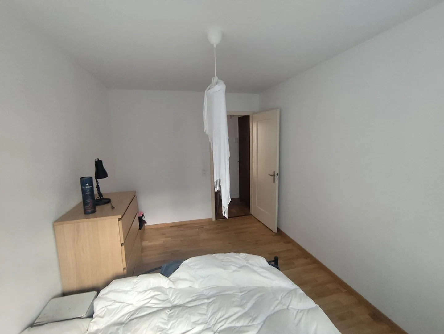 Zimmer in einer 3.5 Zimmerwohnung - Foto 2 von 4