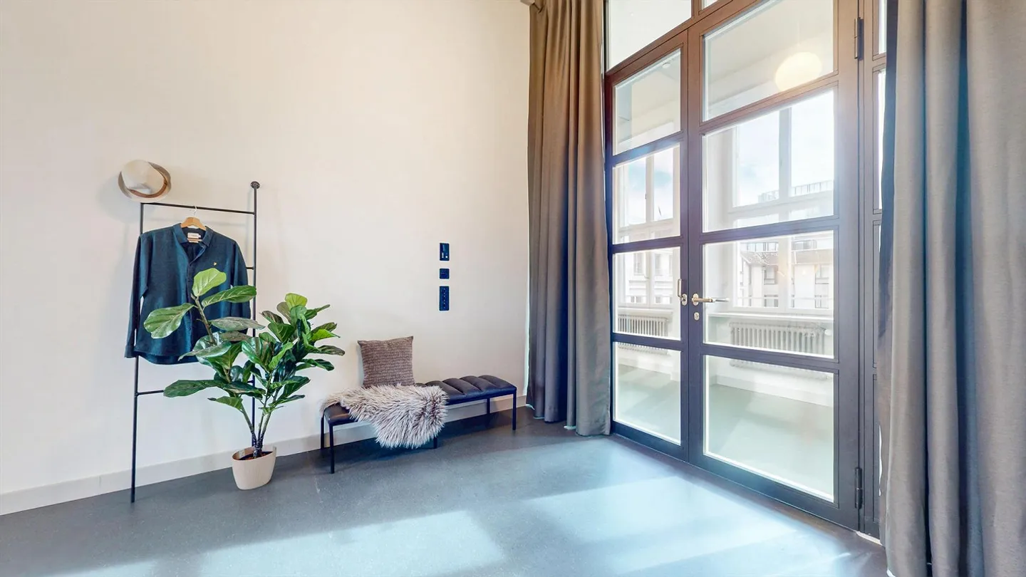 Première location - Loft avec vue sur le Pont de la Chapelle et la Tour de l'Eau ! - Photo 2 sur 11