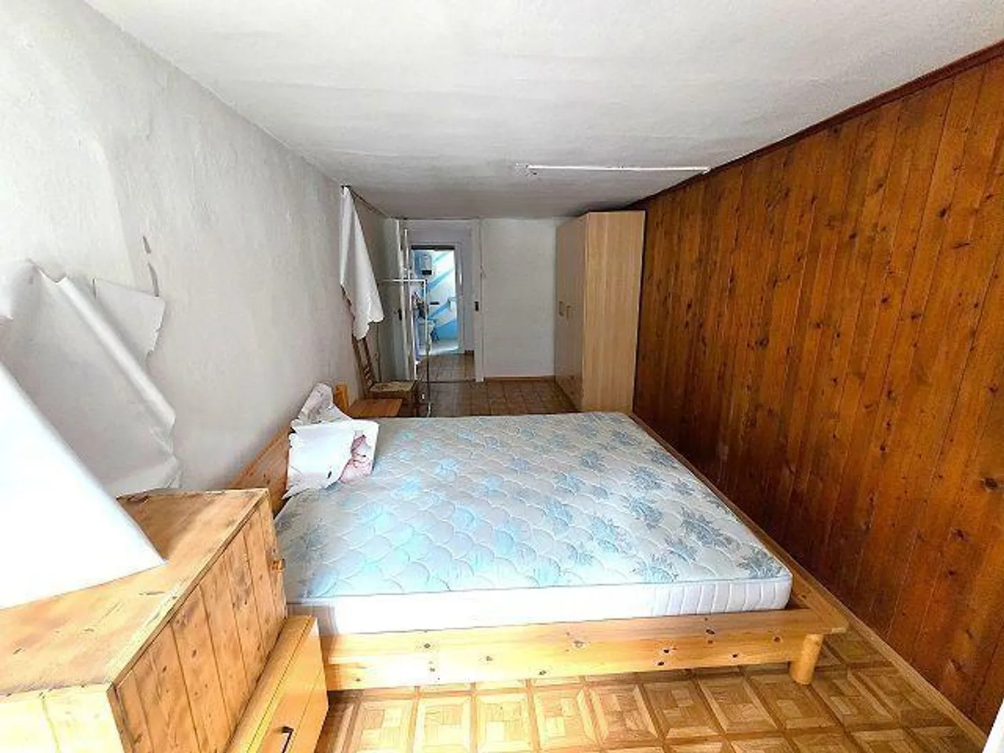 Grande casa di villaggio da ristrutturare in una posizione centrale, tranquilla e soleggiata ... - Foto 7 di 34