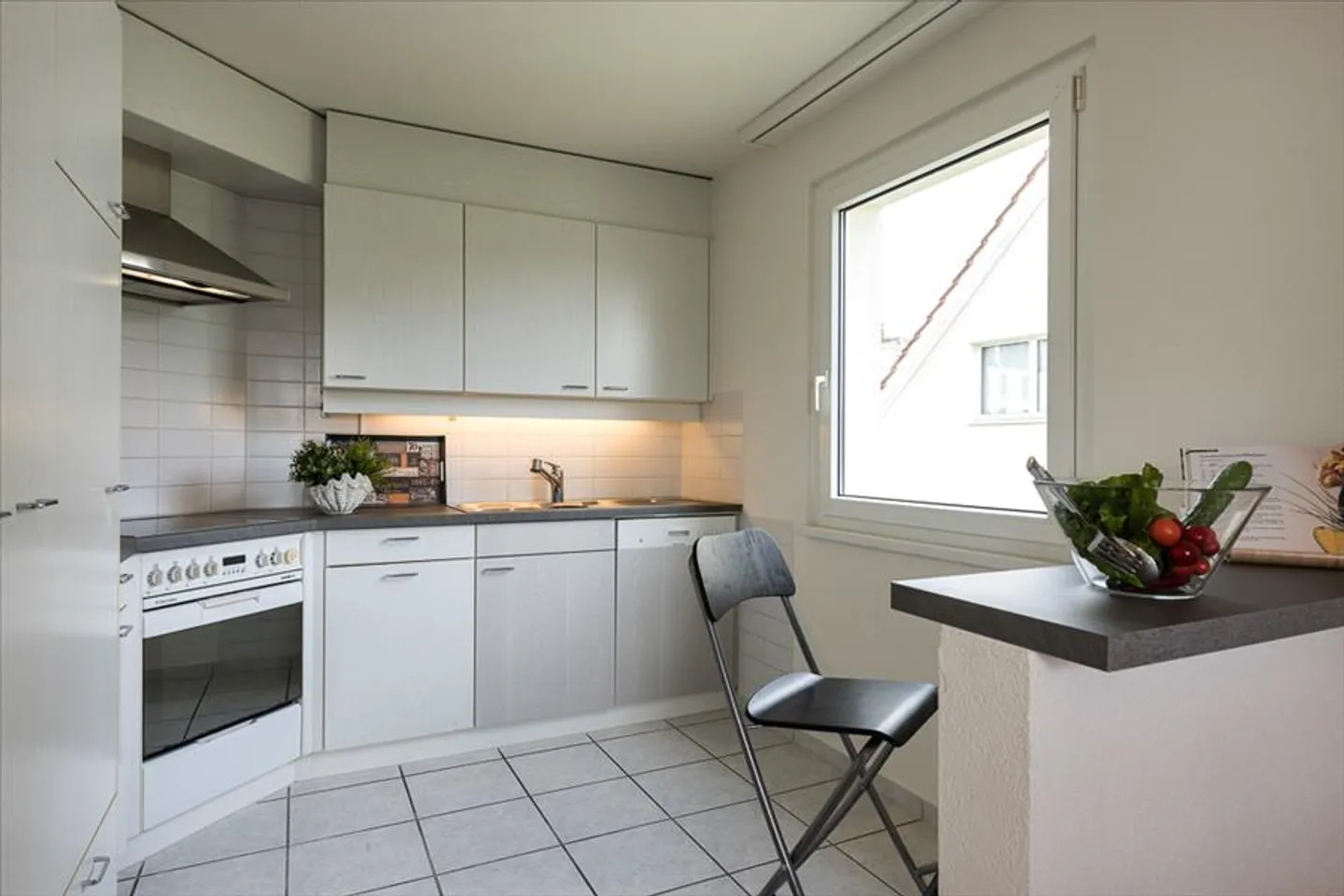Your Apartment, Your Paradise! - Photo 4 of 9
