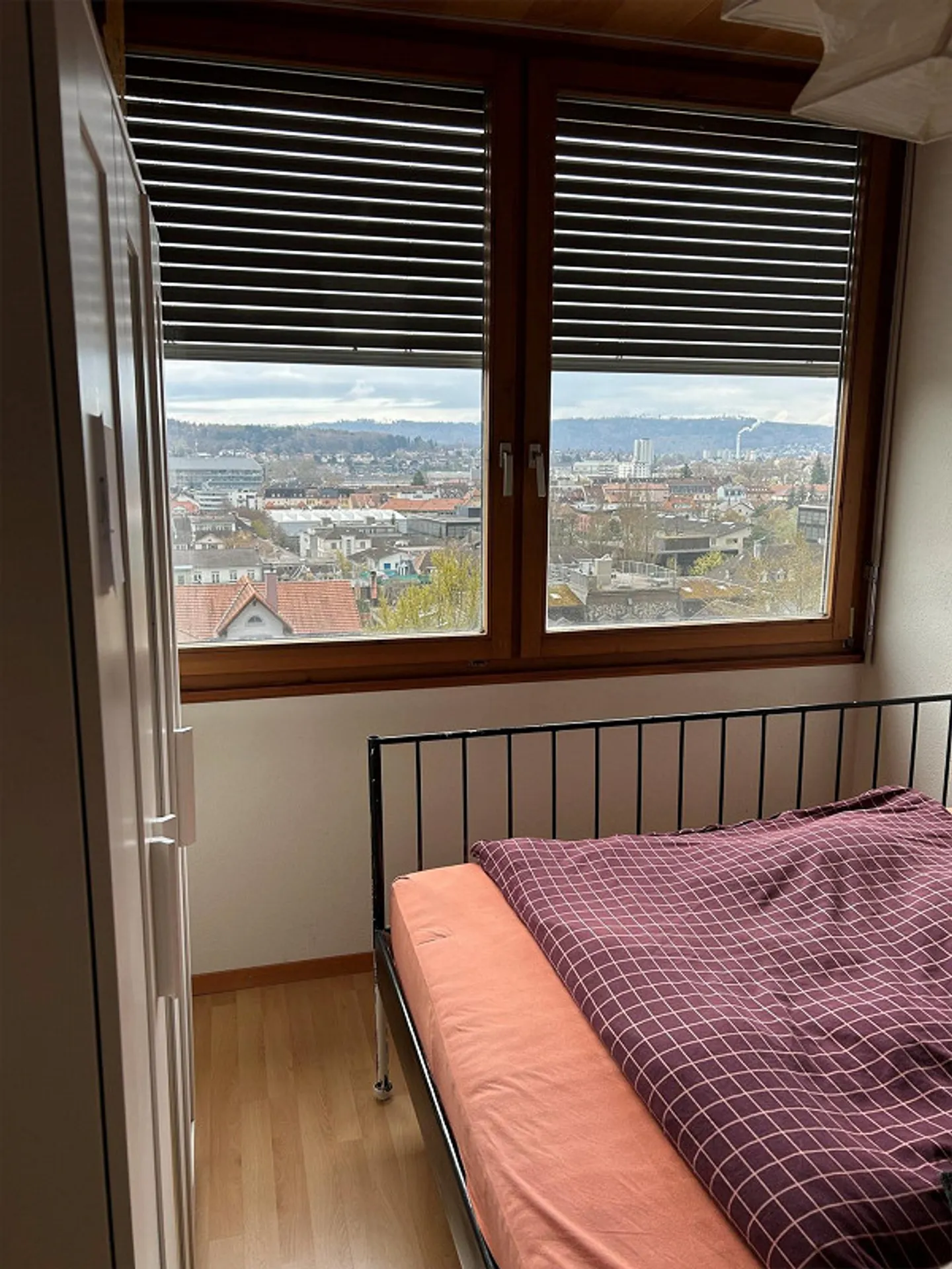 Appartamento affascinante con accesso privato in un tranquillo quartiere residenziale - Foto 6 di 10